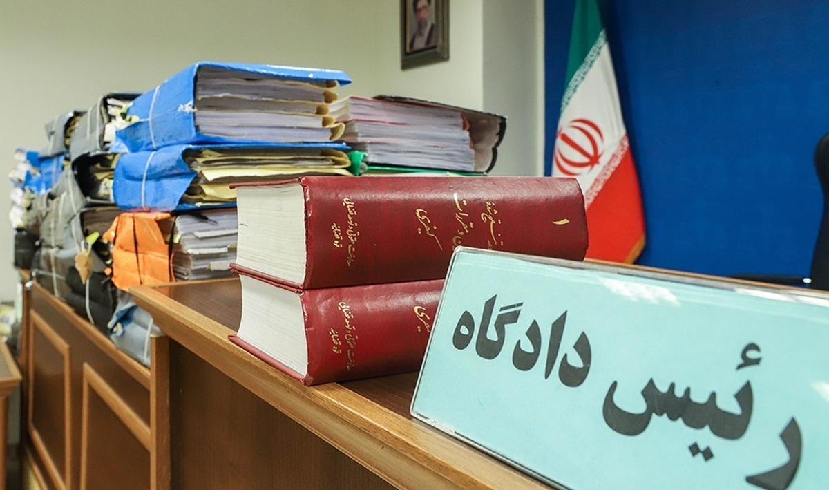 روزنامه اعتماد: محکومیت‌های سنگین فعالان سیاسی و معترضان خیابانی  تاثیری در جلوگیری از گسترش  ناآرامی‌ها نداشته و ندارد