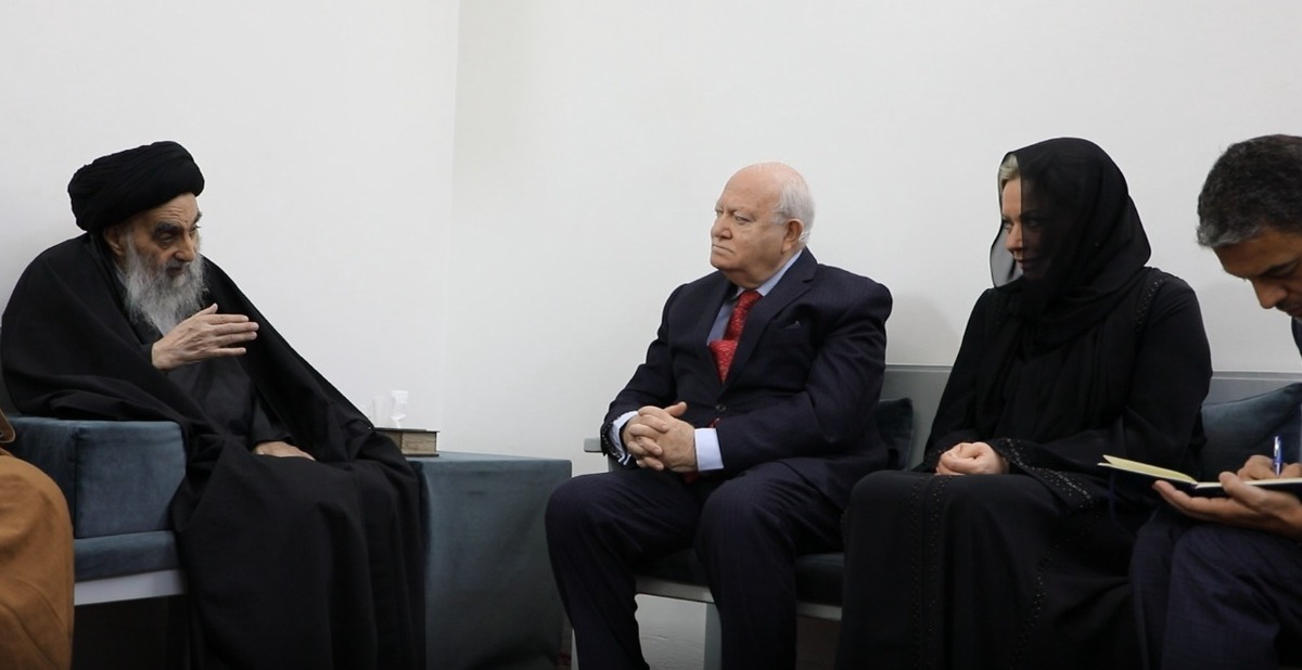 آیت الله سیستانی: فجایعی که بسیاری از ملت‌ها و گروه‌های قومی و اجتماعی در جهان متحمل می‌شوند، در نتیجه سرکوب فکری و دینی و سرکوب آزادی‌های اولیه و نبود عدالت اجتماعی است/ این موضوع نقش مهمی در ظهور برخی از جنبش‌های افراطی دارد