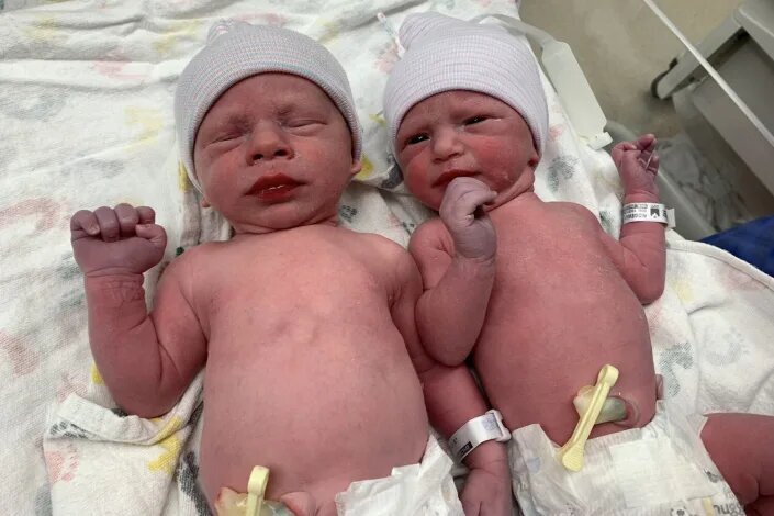 دوقلوهایی که از رویانهایی منجمد شده در ۳۰ سال پیش متولد شدند دوقلوهایی که از رویانهایی منجمد شده در ۳۰ سال پیش متولد شدند