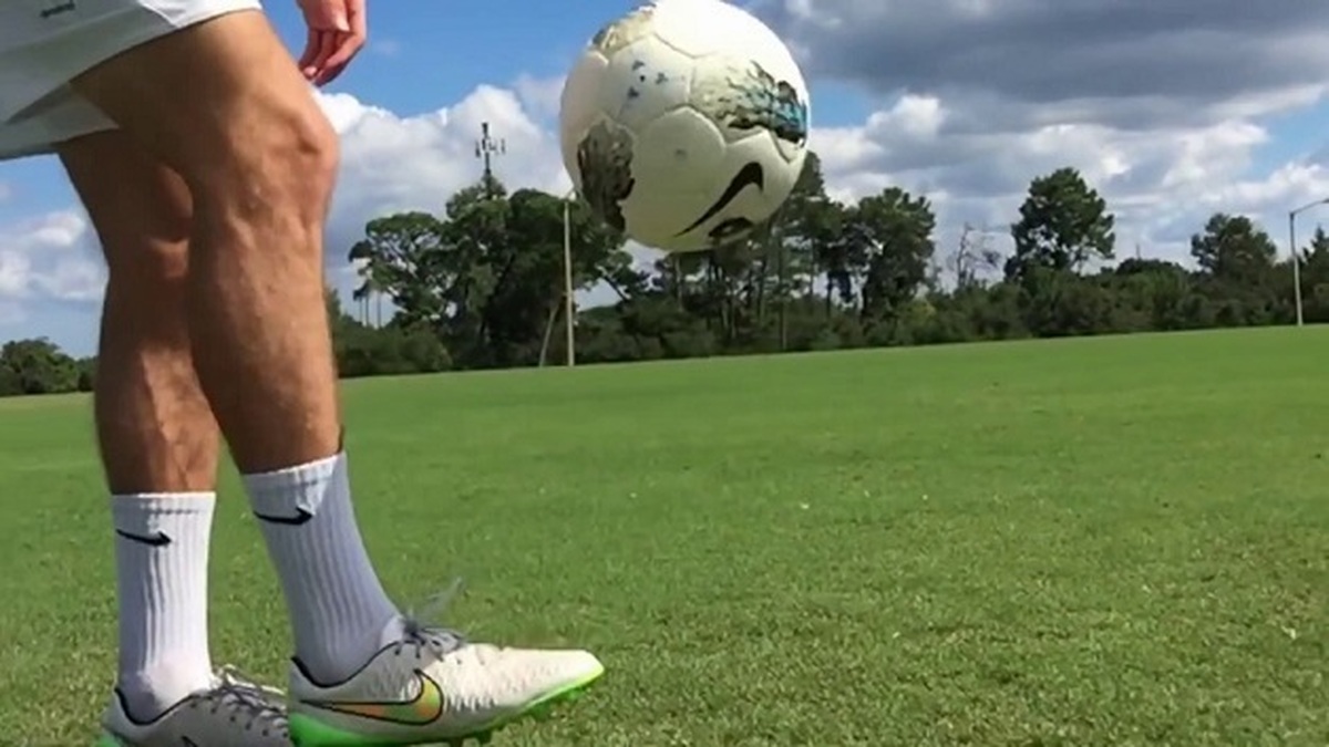 پیرمرد ایرانی رکورد ۹۵۳ روپایی را به نام خود ثبت کرد (فیلم)