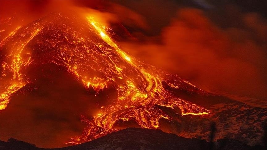 ببینید | فوران آتشفشان «شیولوچ» در کامچاتکا روسیه