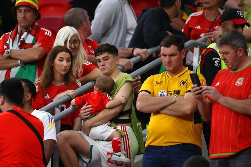 کودکان در جام جهانی (عکس)