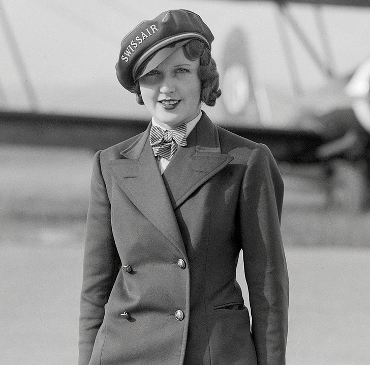 ۱۰ قانونی که مهمانداران هواپیما باید درمورد ظاهر خود رعایت کنند ۱۰ قانونی که مهمانداران هواپیما باید درمورد ظاهر خود رعایت کنند