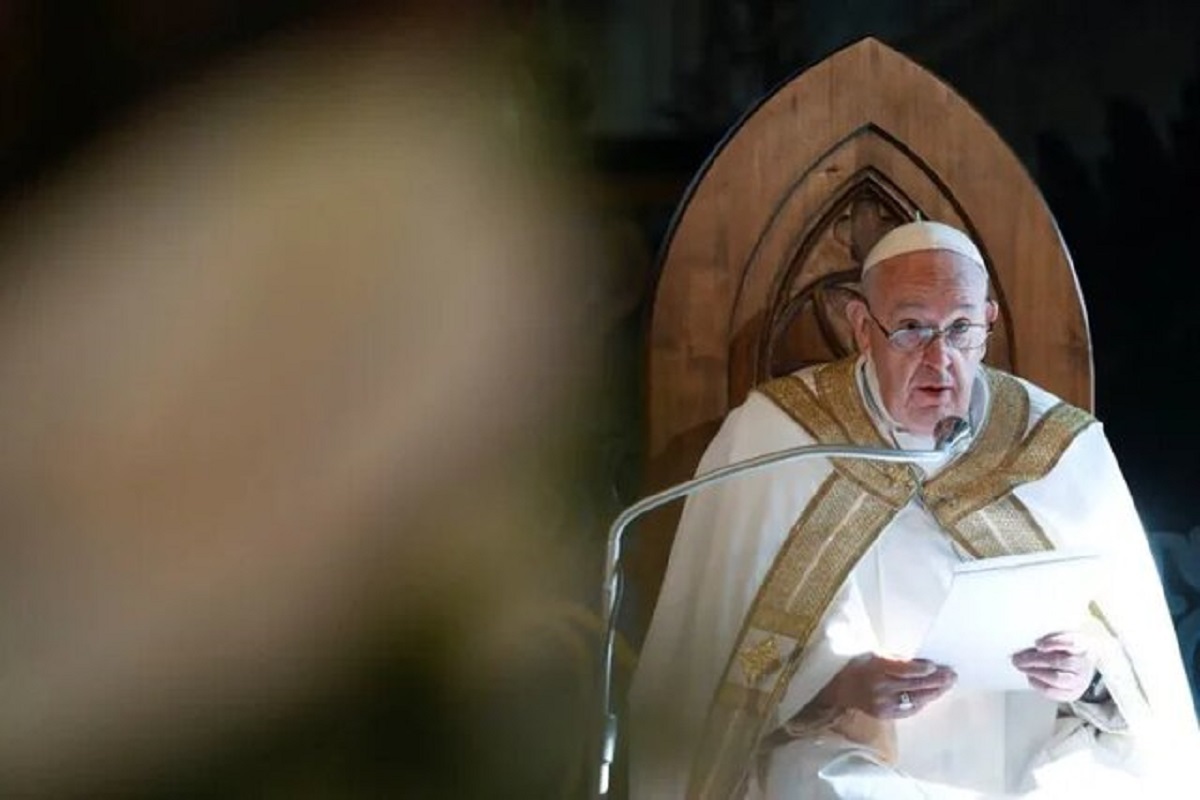 پاپ از سال ۲۰۱۳ نامه استعفایش را امضا کرده است