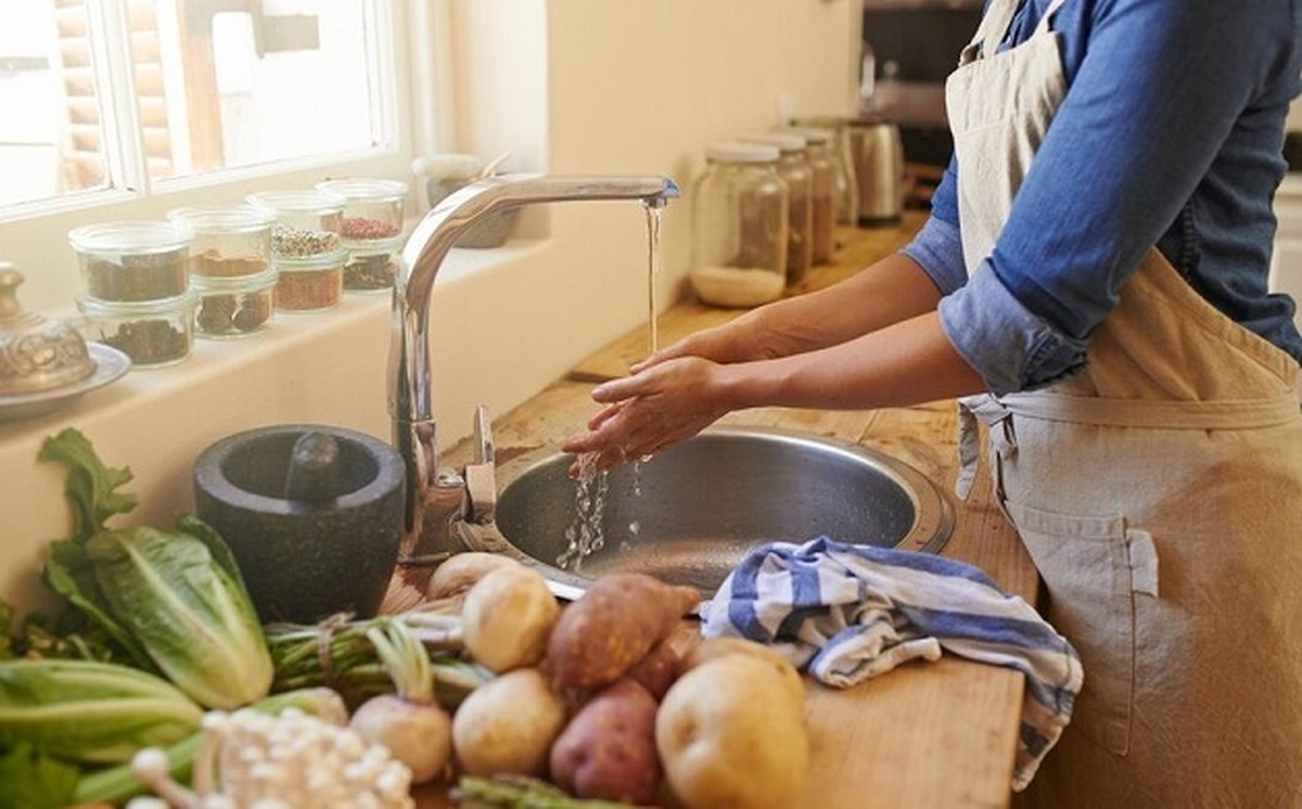 5 ماده غذایی که قبل از پخت به هیچ وجه نباید شست!