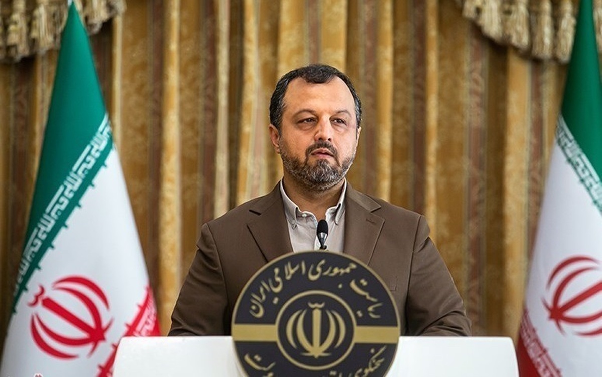 وزیر اقتصاد: رهبر انقلاب با تهاتر نفت برای پیشبرد پروژه‌های ریلی و ترانزیتی موافقت کردند