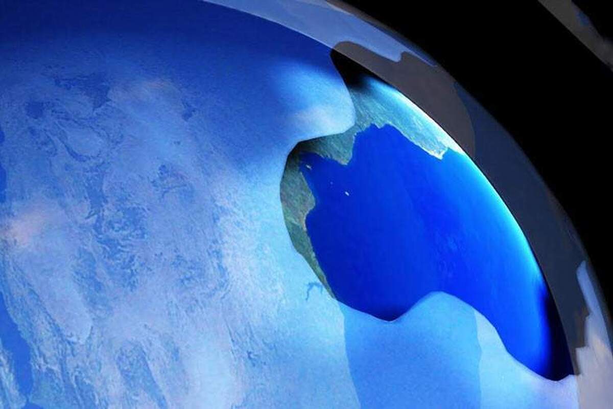 حفره لایه اوزون در حال ترمیم ولی هنوز بزرگ‌تر از حد معمول است
