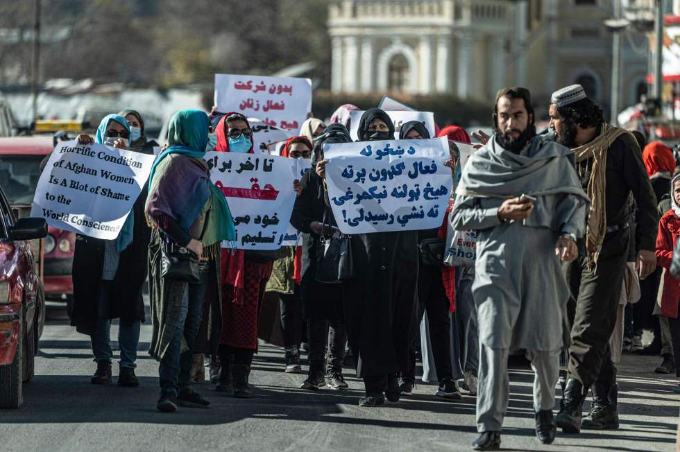 تجمع اعتراضی زنان در کابل (+عکس)