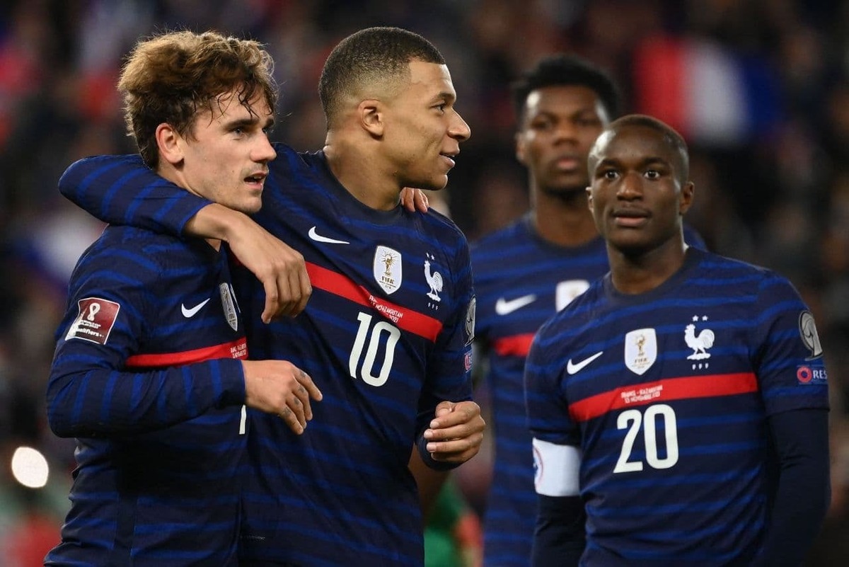 فرانسه اولین صعود کننده جام جهانی 2022