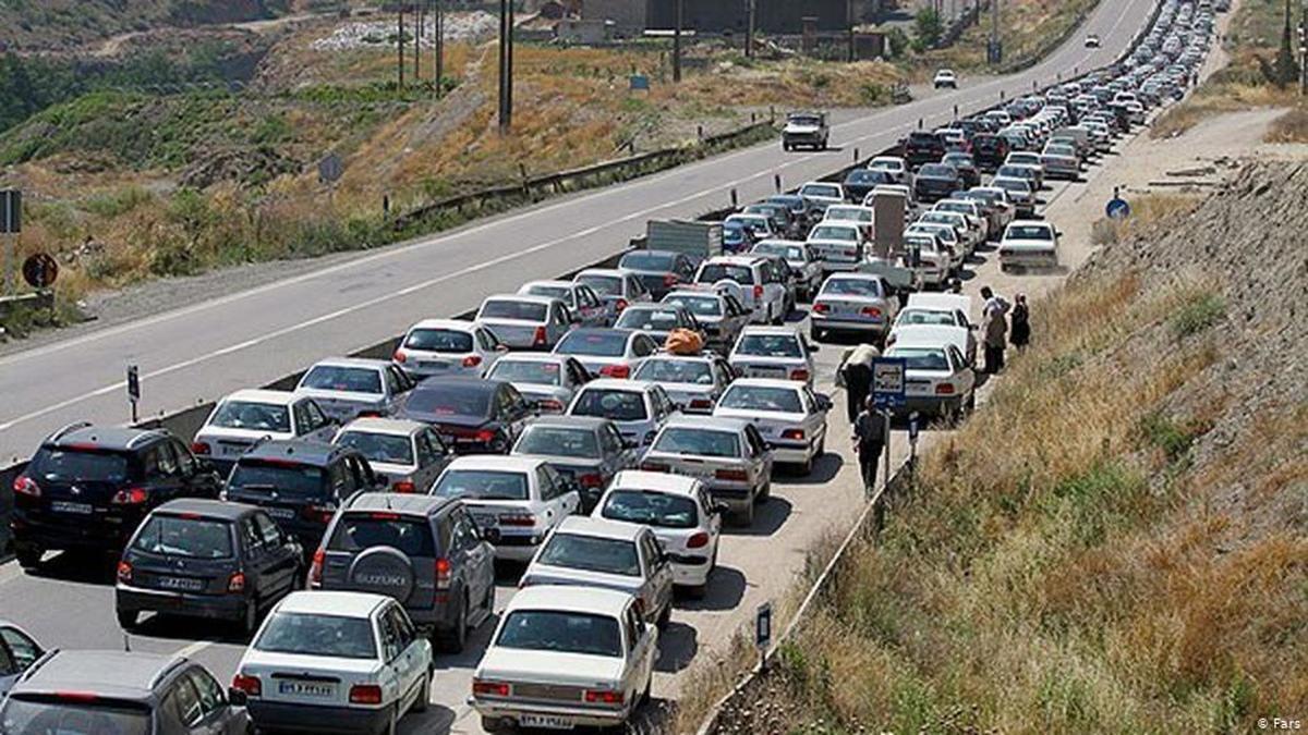 وضعیت راه ها در روز بازگشت از سفرهای نوروزی/ ترافیک سنگین در محور چالوس و هراز
