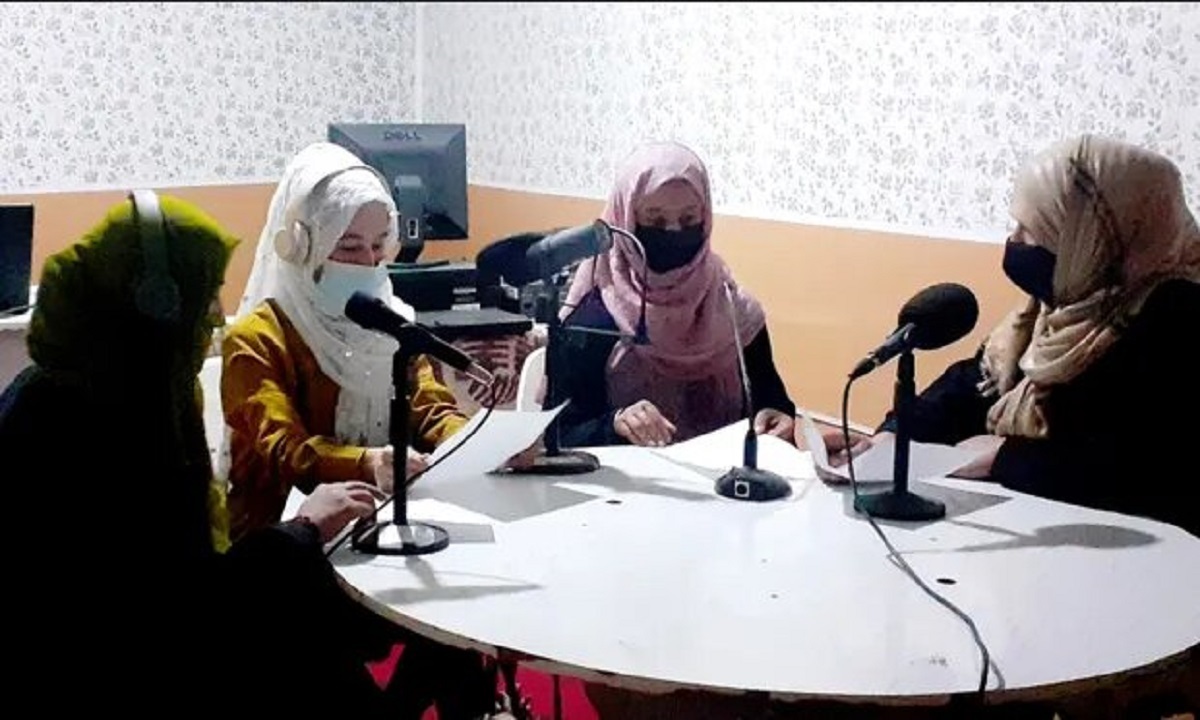 طالبان یک شبکه رادیویی را به بهانه پخش موسیقی در ماه رمضان، تعطیل کرد