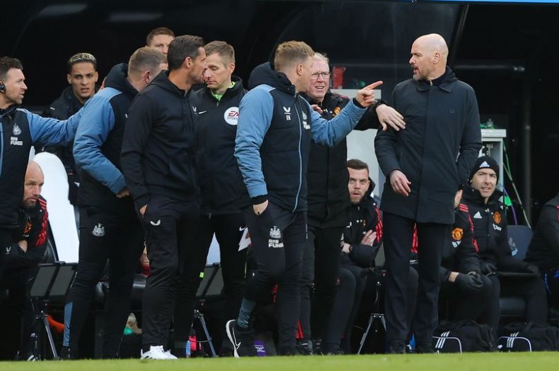 خشم تن‌هاخ از خبرنگاران: داستان خنده‌دار تعریف نکنید!