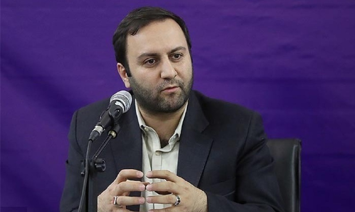 پیشنهاد نماینده مجلس: تعطیلی جمعه و شنبه در ایران به جای پنج شنبه و جمعه