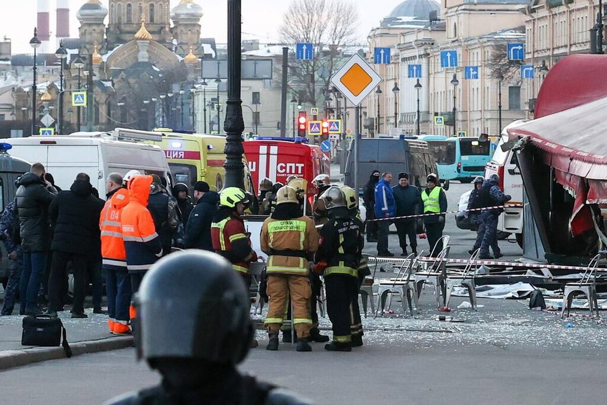 Новости 1 канал сегодня теракт. Терроризм вчера в Санкт-Петербурге. Взрыв в Санкт-Петербурге 2023 в кафе.