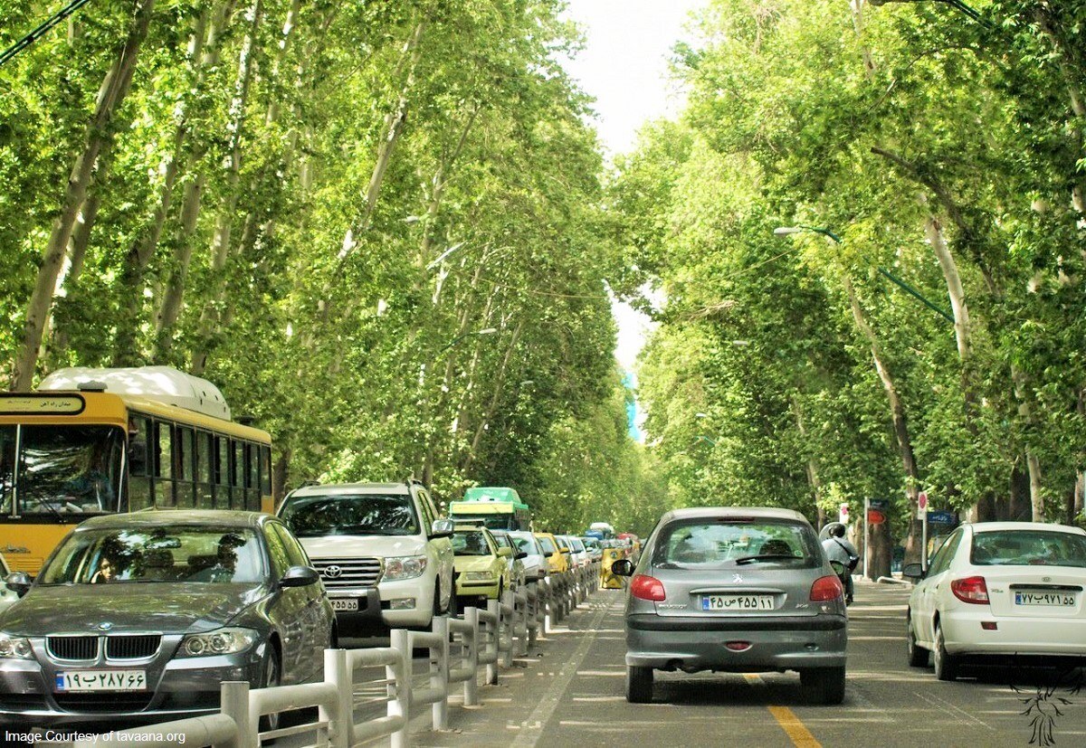 پیاده‌روی سفیران انگلیس،‌ هلند و دانمارک در خیابان ولیعصر تهران (+عکس)
