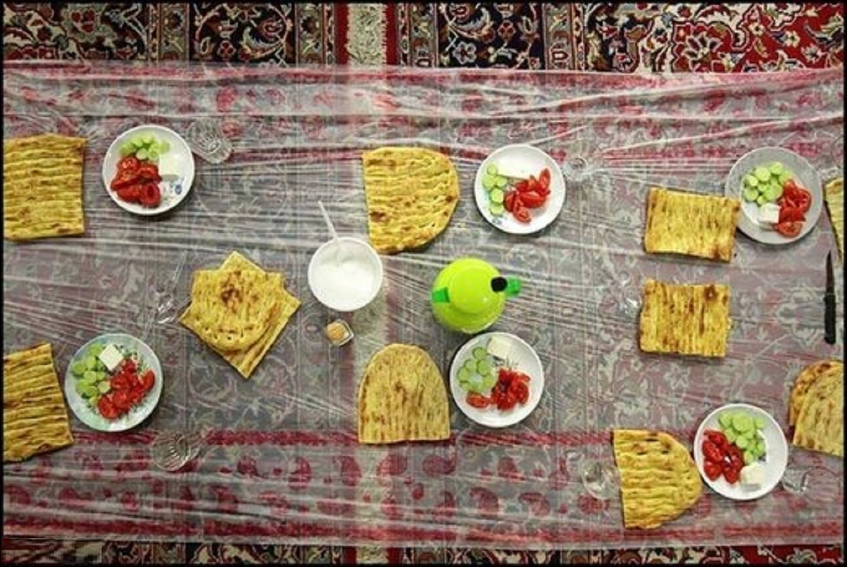 محاسبه حداقل هزینه خورد و خوراک ماهیانه یک خانوار در تهران در آغاز سال ۱۴۰۲