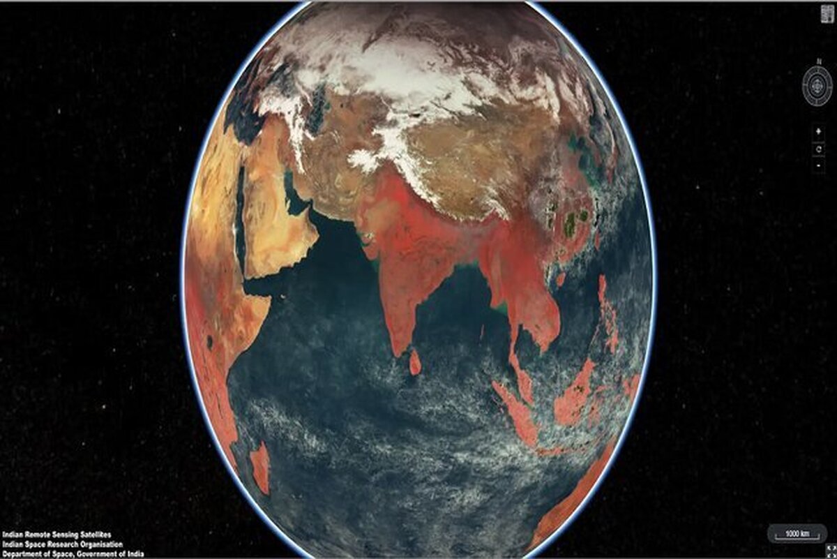 عکس ماهواره هندی از قاره‌ها و اقیانوس‌های زمین