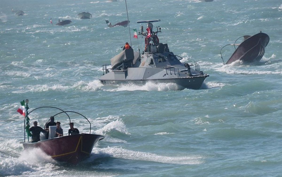 سپاه: توقیف یک شناور در خلیج‌فارس