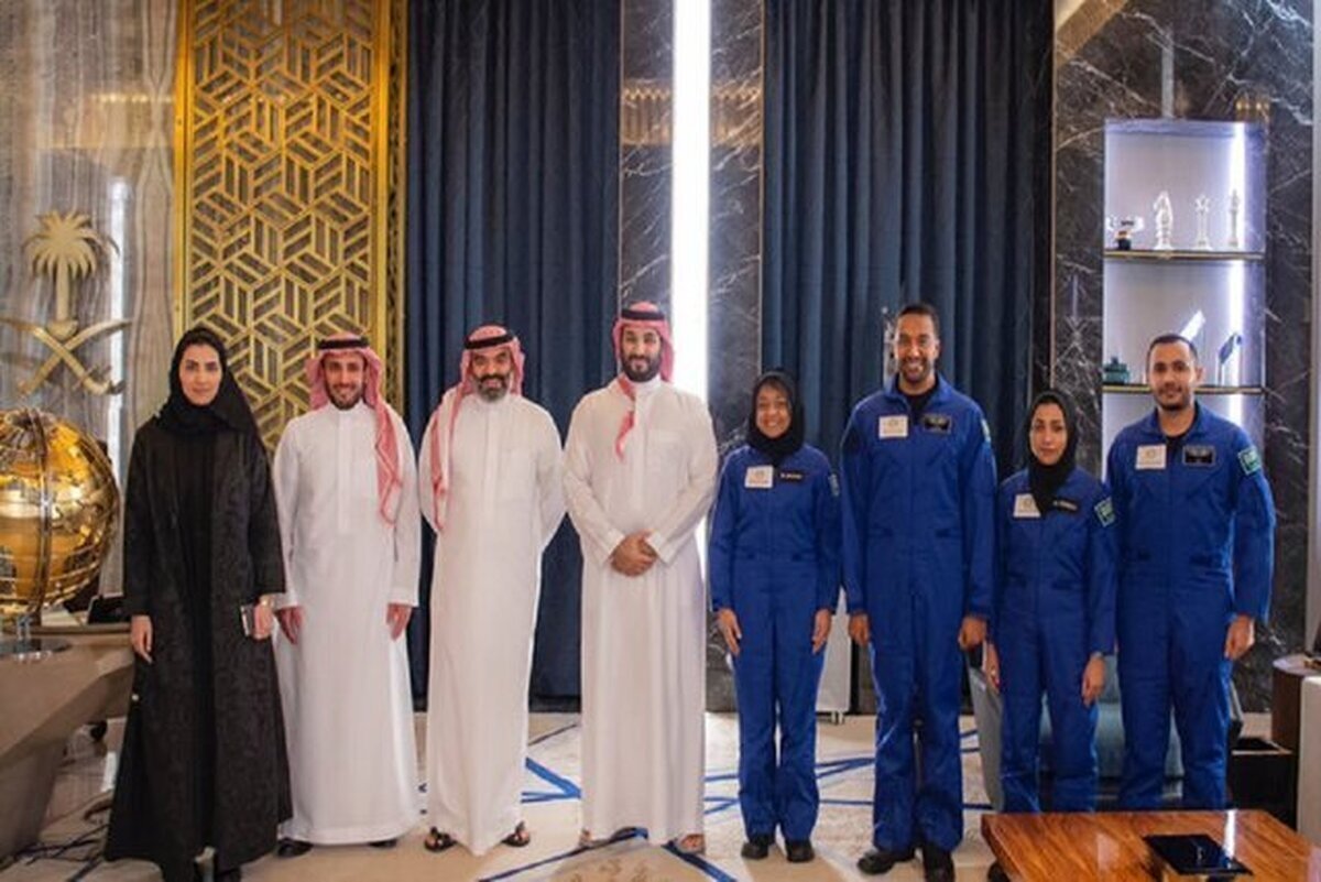 دیدار فضانوردان سعودی با ولیعهد عربستان (+عکس)