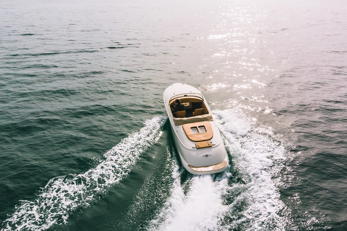 هرمس اسپیدستر؛ قایقی که با الهام پورشه 356 شکل گرفته است