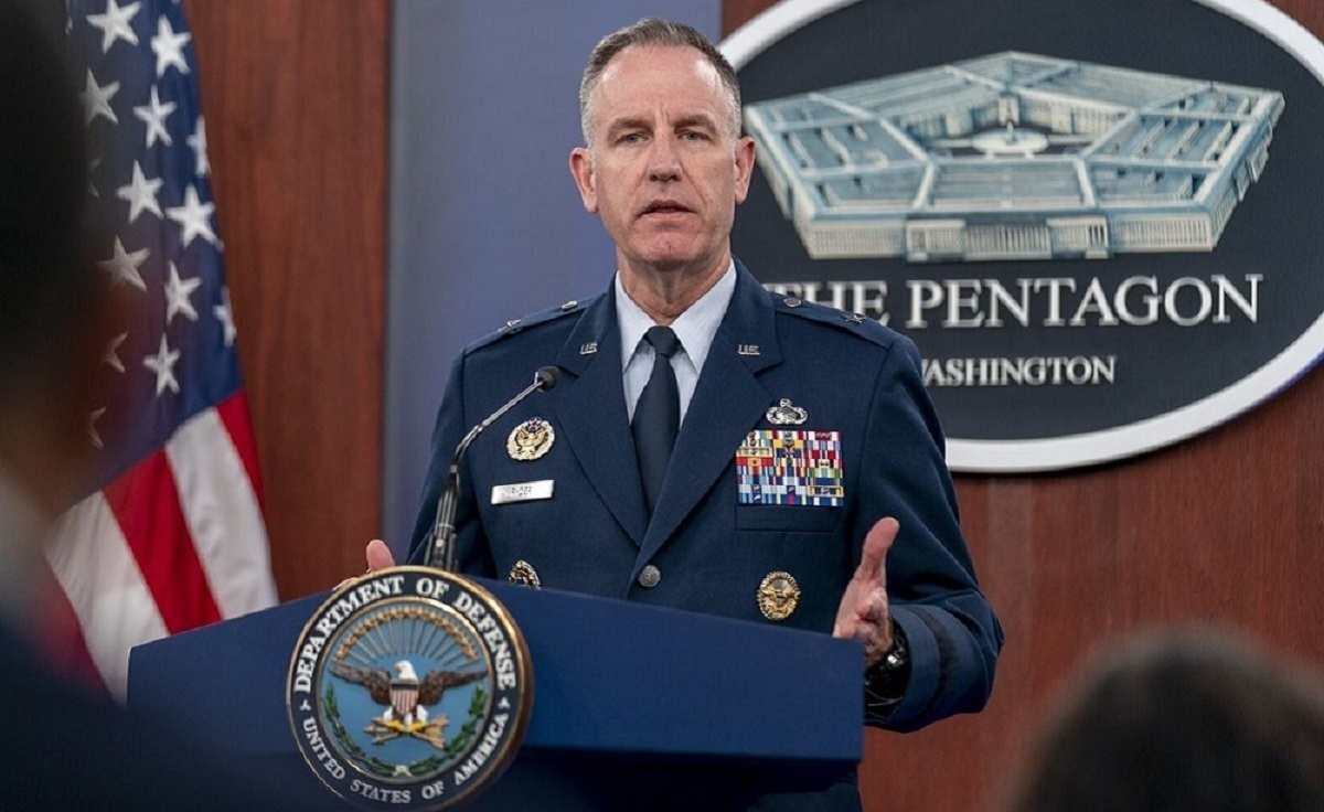 سخنگوی پنتاگون: 2 حمله جداگانه به 2 تاسیسات در شرق سوریه انجام دادیم / پهپادی که تاسیسات ما در دیرالزور سوریه را هدف قرار داد، ایرانی بود / ایران از شبه نظامیانی که به آمریکایی‌ها حمله کردند، حمایت می‌کند