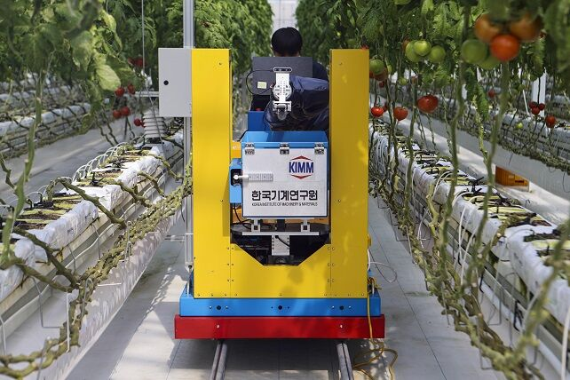 ربات های هوشمند مزرعه به کمک کشاورزان می آید ربات های هوشمند مزرعه به کمک کشاورزان می آید