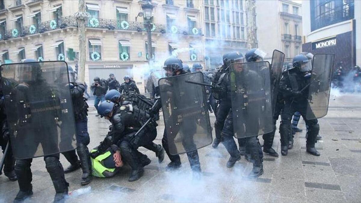آغاز تحقیقات درباره ماموران پلیس فرانسه به اتهام تهدید و سیلی زدن به معترضان