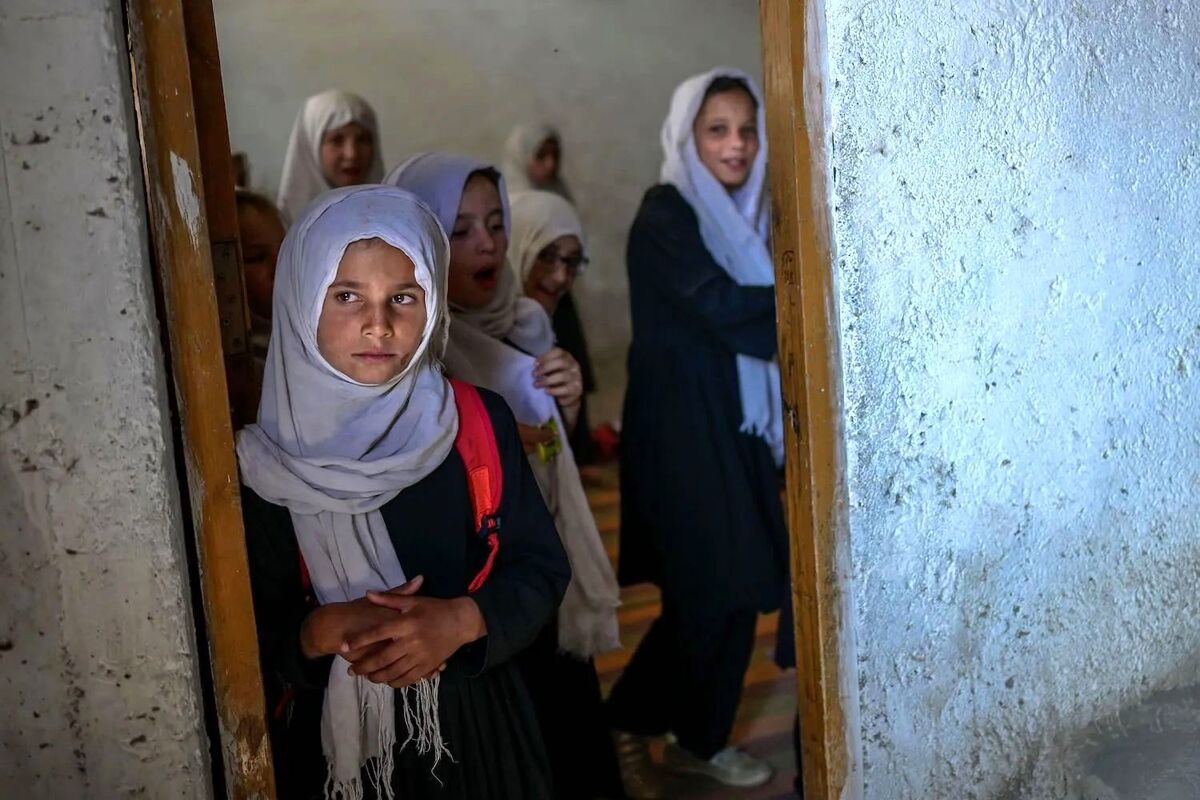 چرا طالبان به دختران اجازه آموزش نمی دهد؟