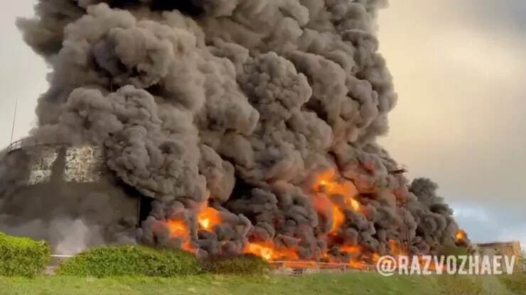 حمله پهپادی اوکراین به روسیه / انبارهای نفت آتش گرفت