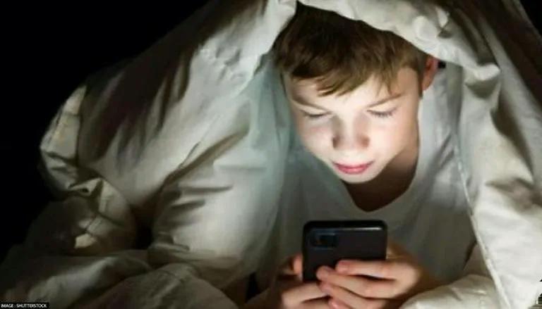 کودکان زیر 13 سال در آمریکا از فعالیت در شبکه‌های اجتماعی منع می‌شوند