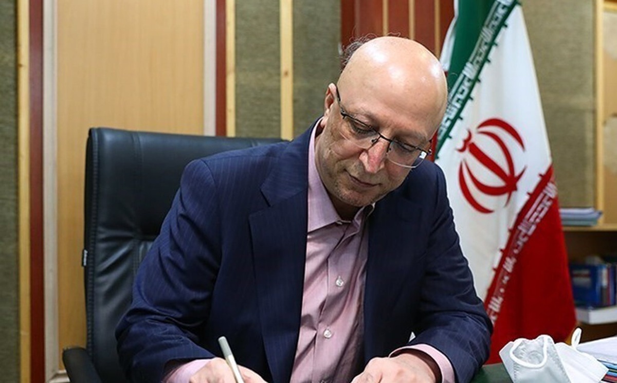 وزیر علوم: در راستای حجاب در دانشگاه‌ها برنامه هایی هست اما یکسان سازی پوشش نخواهیم داشت