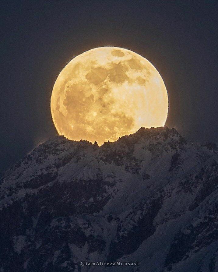 این عکس از ماه در اردبیل، واقعی است