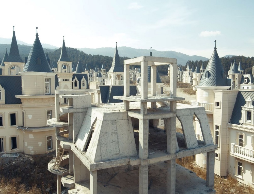 پروژه بلند پروازانه ترکیه که تبدیل به شهر ارواح شد! 