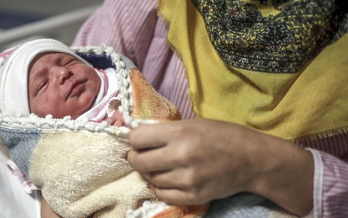 کاهش ۳.۳درصدی رشد جمعیت ایران در ۴ دهه اخیر/ ۲ علت کاهش فرزندآوری ایرانی‌ها