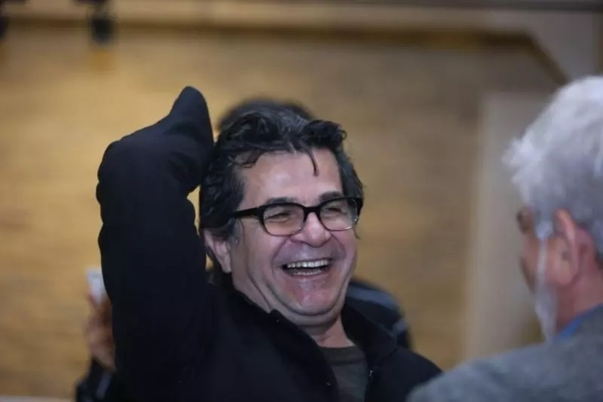 وکیل جعفر پناهی: به شایعات توجه نکنید، پناهی مهاجرت نکرده است