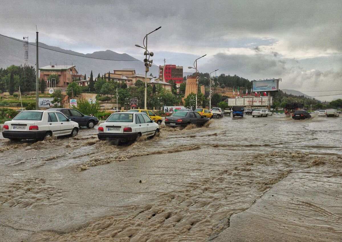 تخریب ۹ واحد مسکونی و انسداد راه ۱۶ روستا براثر سیلاب در مازندران