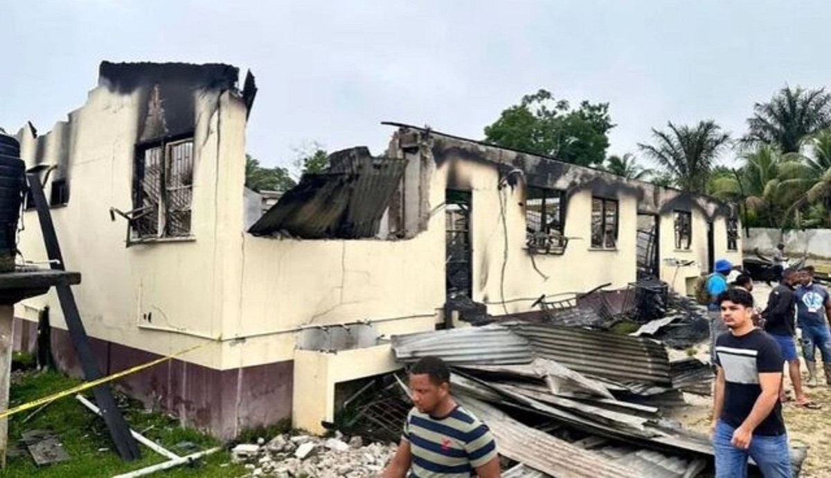 آمریکای جنوبی/ مرگ ۱۹ کودک در آتش‌سوزیِ خوابگاهِ یک مدرسه