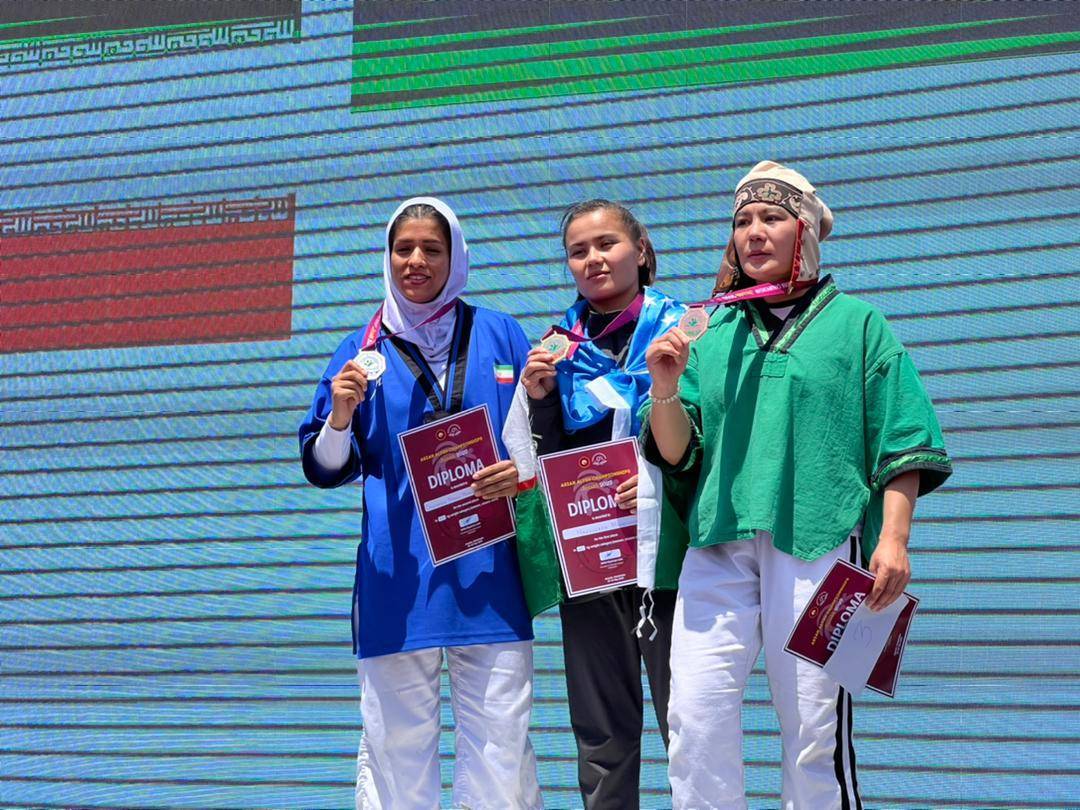 قهرمانی دختران کشتی‌گیر ایران در آسیا