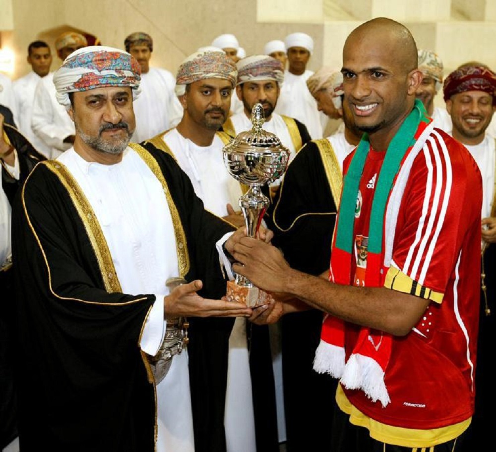عمان در 8 بخش؛ از ممنوعیت فوتبال تا ریال 2.5 دلاری