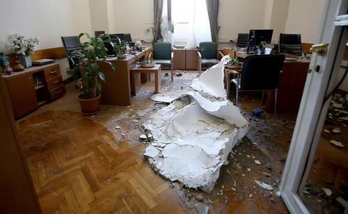 تخریب دفتر نخست وزیر ترکیه در ساختمان پارلمان در آنکارا در پی حملات هوایی شب کودتا