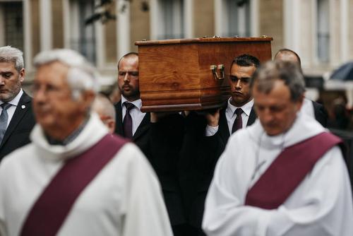 مراسم تشییع جنازه کشیش 88 ساله فرانسوی که به دست دو گروگانگیر داعشی کشته شده بود