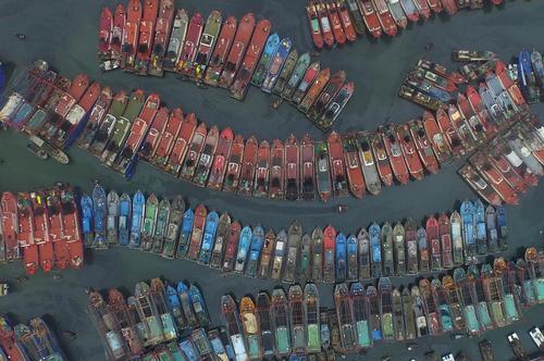 قایق های ماهیگیری در بندری جنوبی در چین