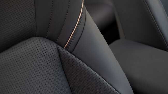 تویوتا کراون پلاتینوم 2023