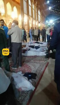 تصویری از پیکرهای شهدای حادثه تروریستی امروز شیراز