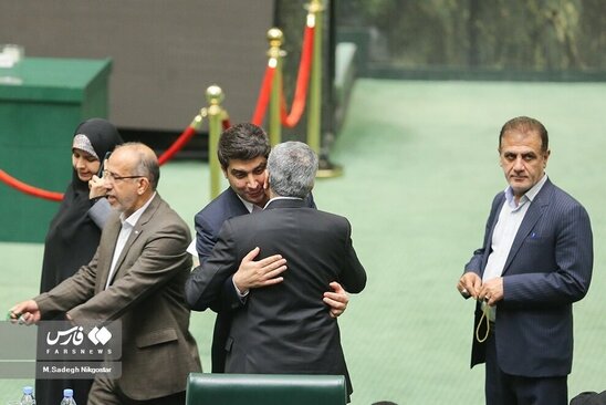 حاشیه های استیضاح وزیر صمت