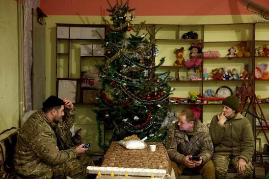 دیدنی های امروز؛ از توفان برفی آمریکا تا قطار سریع السیر چین 2