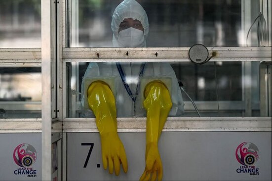 دیدنی های امروز؛ از توفان برفی آمریکا تا قطار سریع السیر چین 12