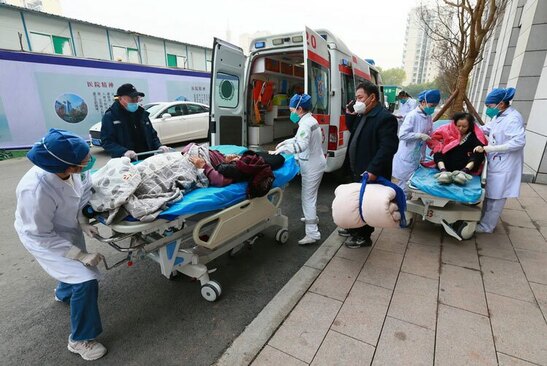 دیدنی های امروز؛ از سونامی کرونا در چین تا سرشماری باغ وحش لندن 9