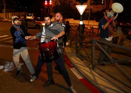 دیدنی های امروز؛ از دهمین سالگرد درگذشت چاوز تا جشنواره بودایی ها 16