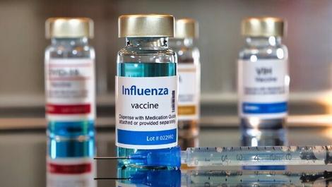 فاصله زمانی واکسن‌های آنفلوآنزا به تناسب سن چقدر است؟